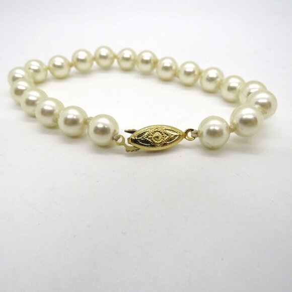 Vintage Imitation Pearl Bracelet 7.5" Knotted String Gold Tone Fish Hook Clasp - Picture 6 of 12